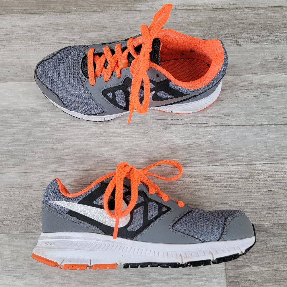 Nike Downshifter 5 Gray & Orange Sneakers Size 13C